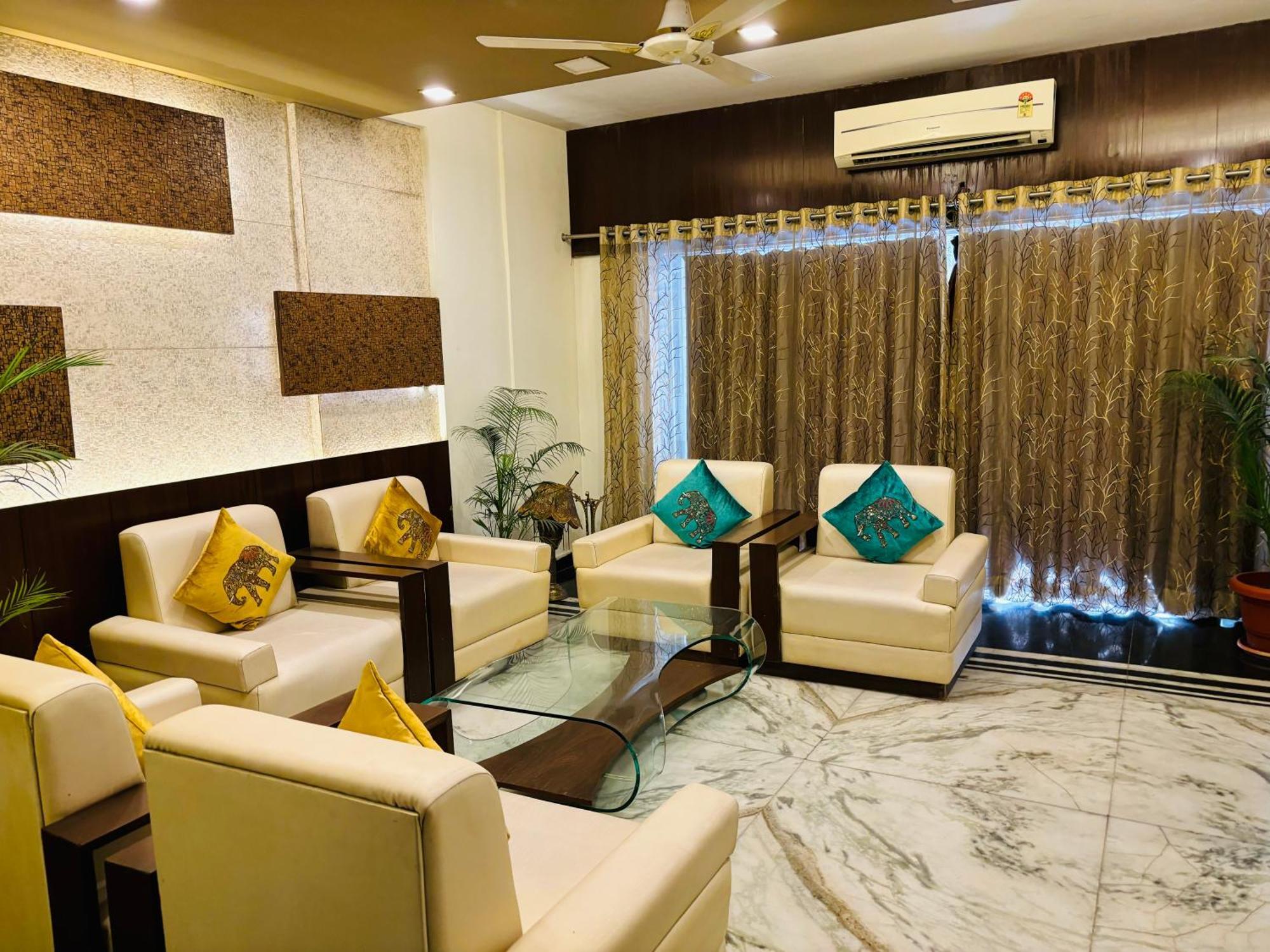 Royal Palms Luxury Service Apartment Nagpur Exterior foto