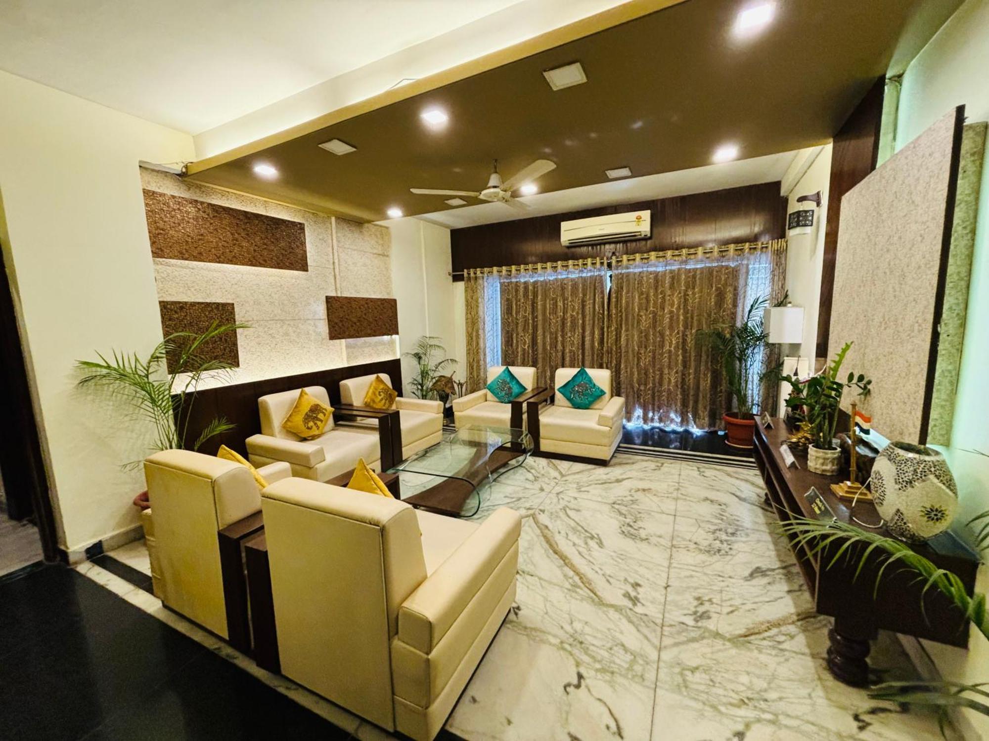 Royal Palms Luxury Service Apartment Nagpur Exterior foto
